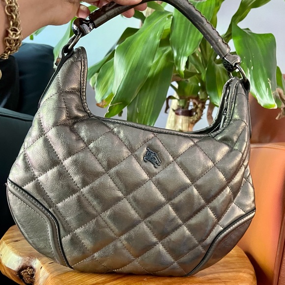 AUTHENTIC BURBERRY METALLIC QUILTED LEATHER PURSE - Picture 1 of 5